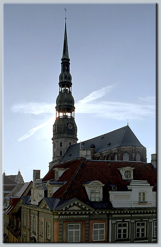 photo "Heavenly cross" tags: architecture, travel, landscape, Europe
