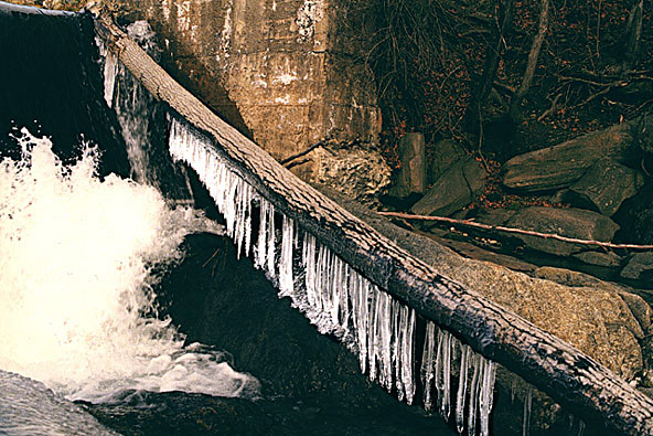 photo "Seasons 2 Icicles" tags: landscape, travel, North America, spring