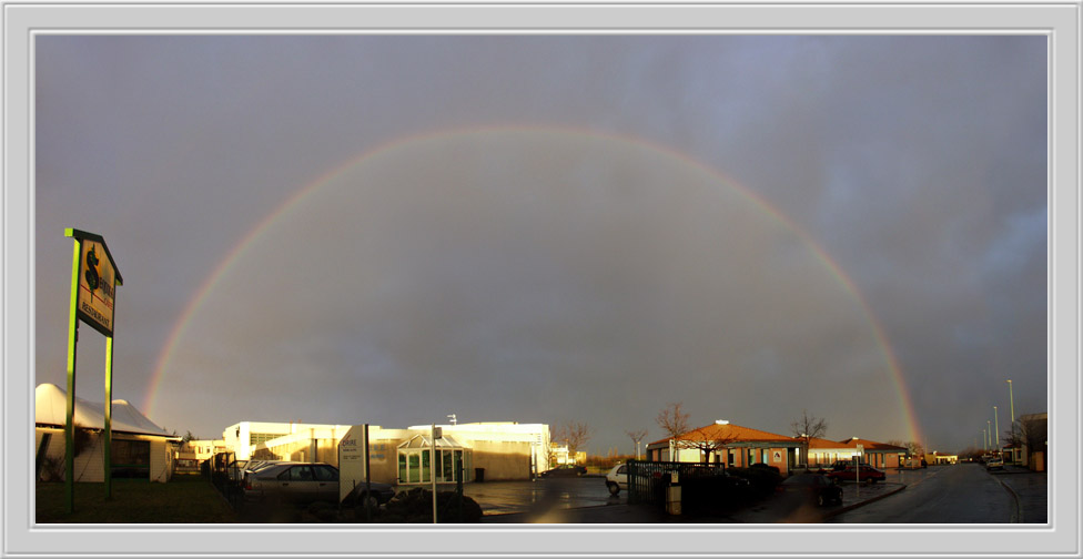 photo "Arc-en-Siel (Arch-in-Sky)" tags: landscape, sunset