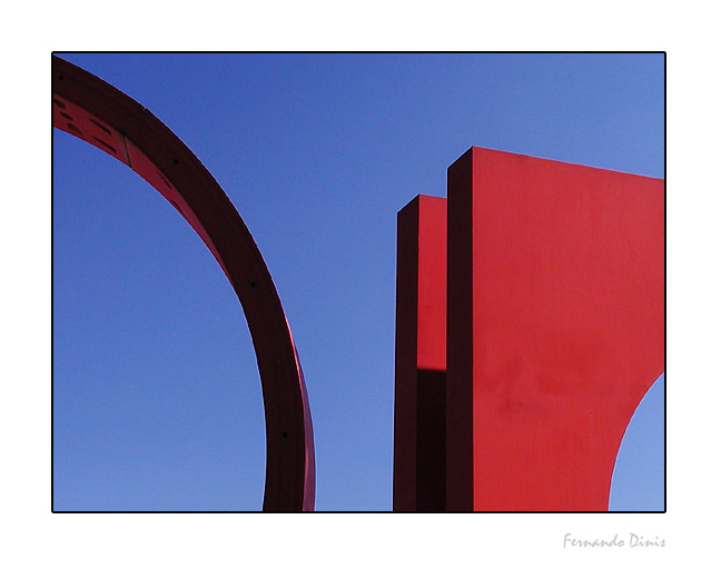 фото "Sculpture in red II" метки: архитектура, абстракция, пейзаж, 