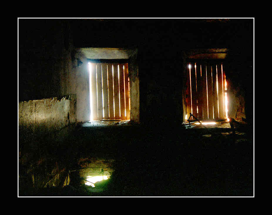 photo "break through" tags: abstract, misc., 