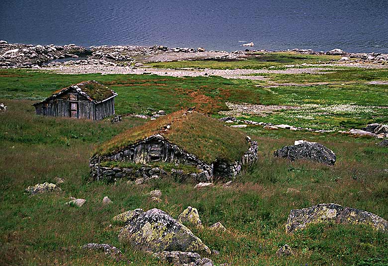 photo "Old sheepfold in the mountain.( Norway )" tags: landscape, mountains