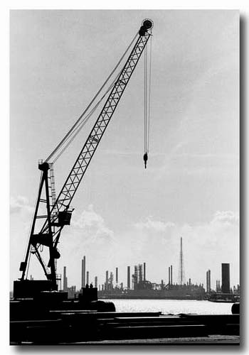 photo "Lonely Crane" tags: architecture, abstract, landscape, 