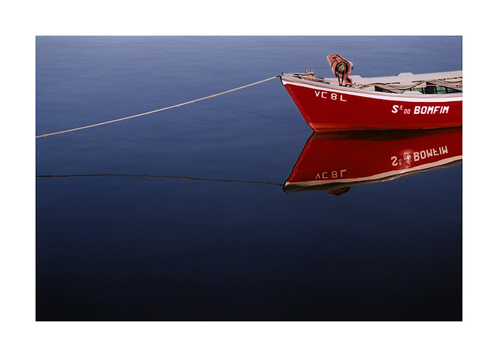 photo "Red Red Boat" tags: landscape, water