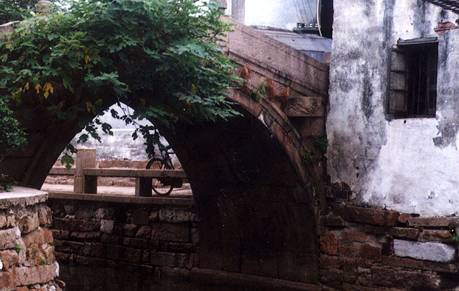photo "by a bridge" tags: travel, architecture, landscape, Asia