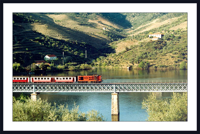 фото "Quem sobe o Douro (Portugal)" метки: репортаж, 