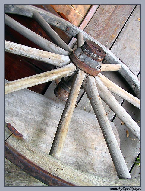 photo "WHEEL" tags: still life, travel, Europe