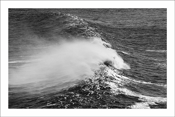photo "Portrait of a wave" tags: misc., 