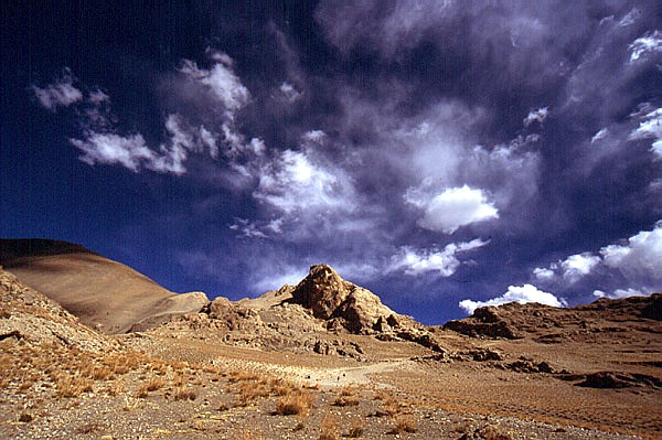 photo "TIBET 10" tags: landscape, clouds, mountains