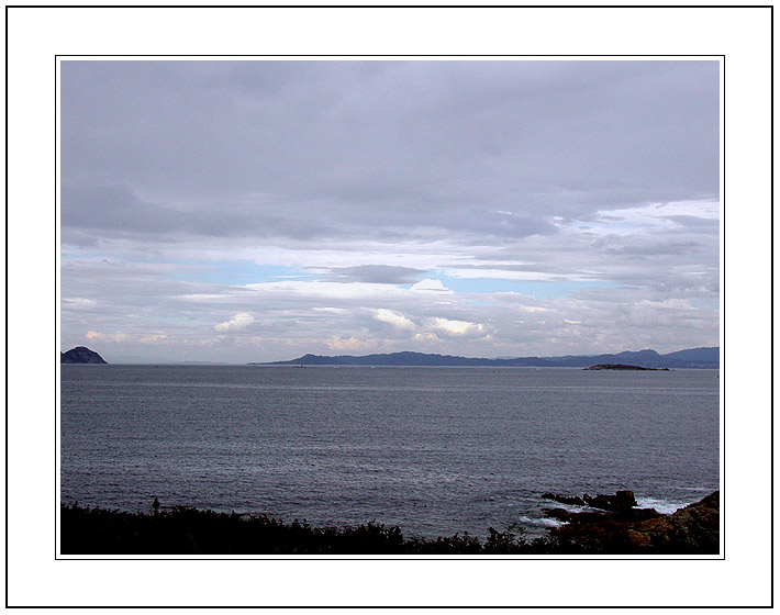 photo "Sea and Clouds" tags: landscape, clouds, water