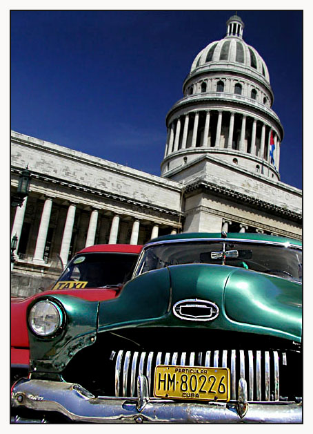 фото "Present Symbols of the Past" метки: путешествия, архитектура, пейзаж, Южная Америка
