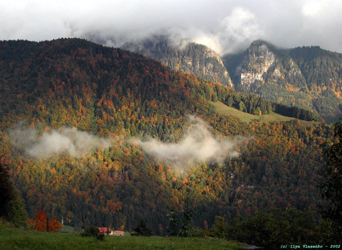 photo "Solar stains. Gruyer, Switzerland." tags: travel, nature, Europe