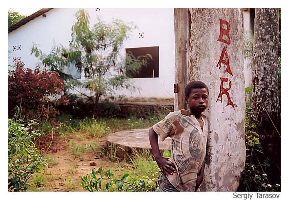 photo ""Bush bar"" tags: portrait, travel, Africa