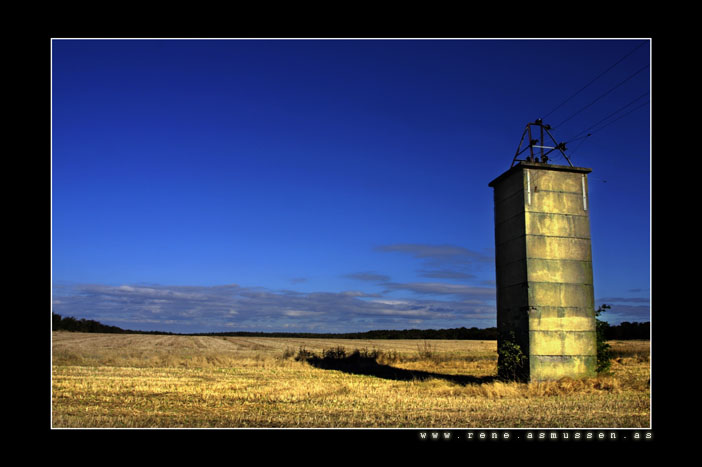 photo "In the middle of nowhere ..." tags: misc., 