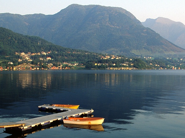 photo "Moorage" tags: landscape, travel, Europe, water