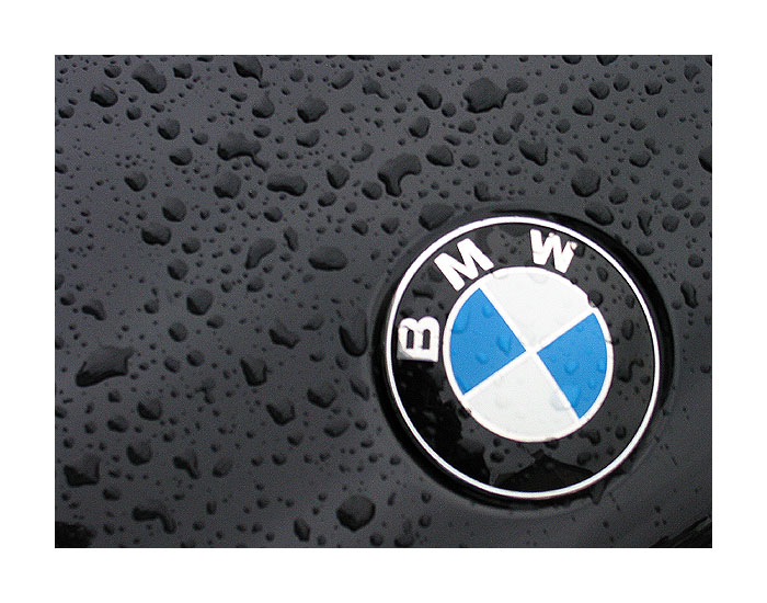 photo "Raining on BMW" tags: macro and close-up, abstract, 