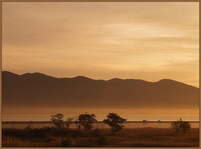 photo "List on silk" tags: landscape, autumn, mountains