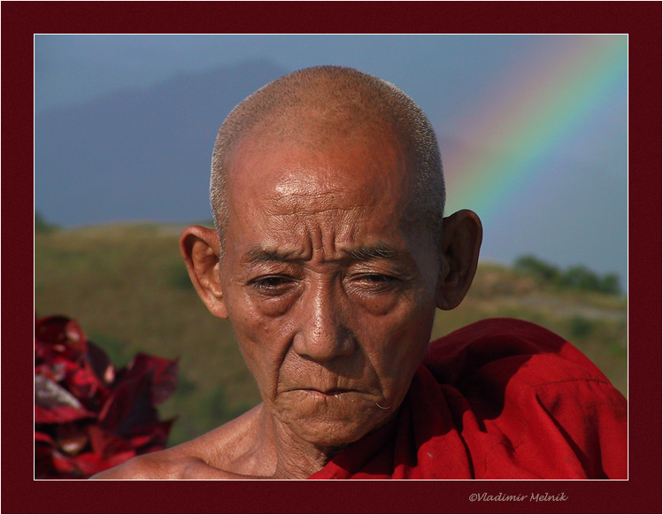 photo "Rainbow man..." tags: portrait, travel, Asia, man