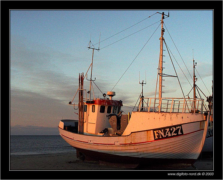 фото "on shore" метки: пейзаж, вода, закат