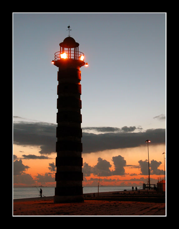 photo "Lighthouse of the fishing" tags: landscape, sunset
