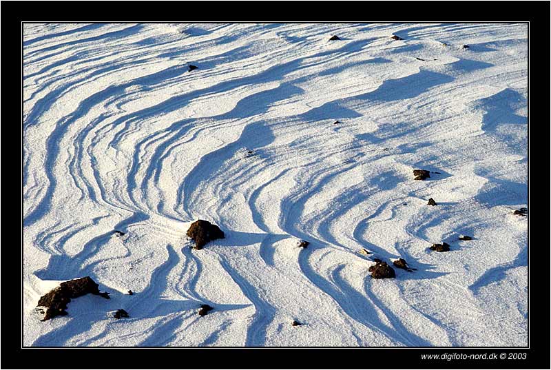 фото "moon landscape on field" метки: пейзаж, зима