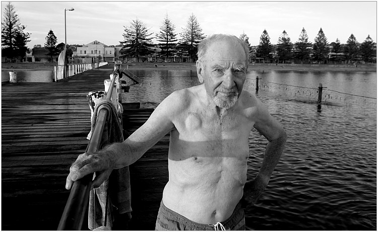 photo "Early morning swim" tags: portrait, travel, Australia, man