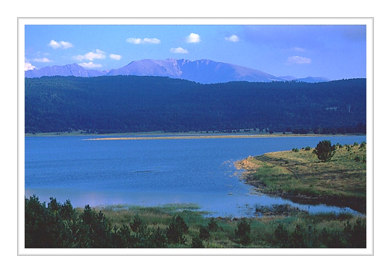photo "Pyrenees Lake" tags: misc., 