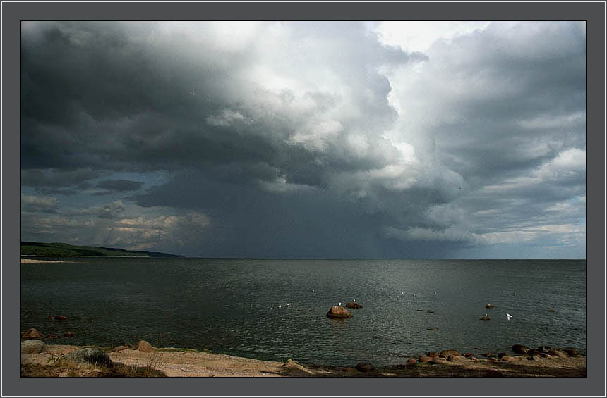 photo "After a thunder-storm." tags: landscape, clouds, water