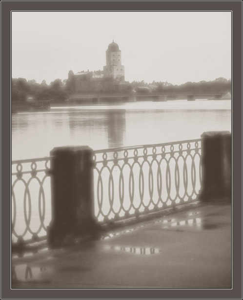 photo "After a rain." tags: architecture, landscape, summer