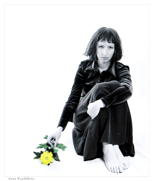 photo "Chrysanthemum" tags: portrait, black&white, woman