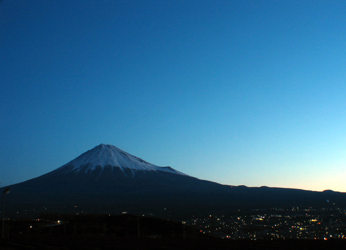 photo "Blue Fuji" tags: landscape, travel, Asia, mountains