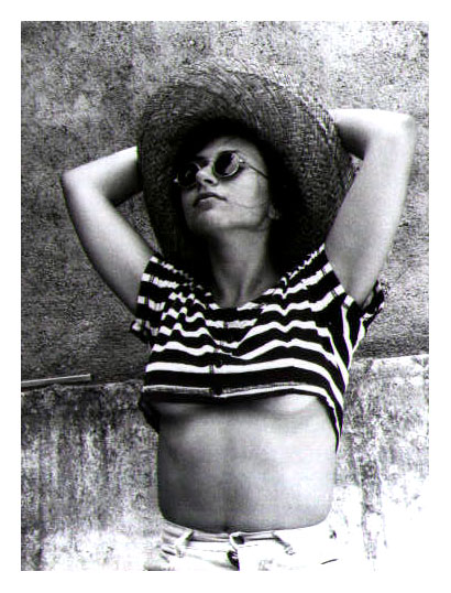 photo "At the Sun" tags: black&white, portrait, woman