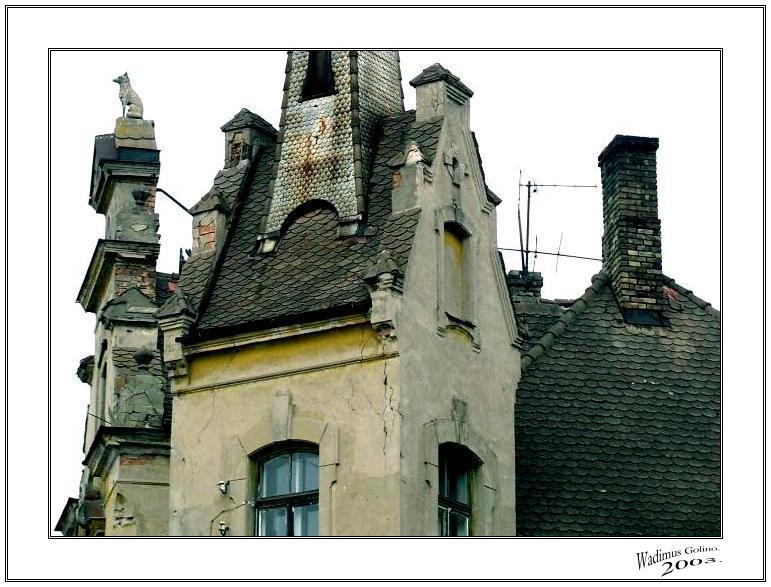 photo "The house a dog of Baskerville." tags: architecture, landscape, 