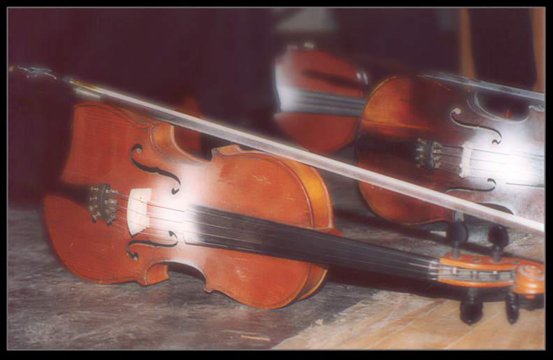 photo "Gipsy band takes a break" tags: genre, montage, 
