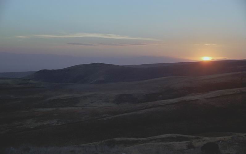 photo "Landscape between moon- & sunlights!" tags: landscape, mountains, sunset