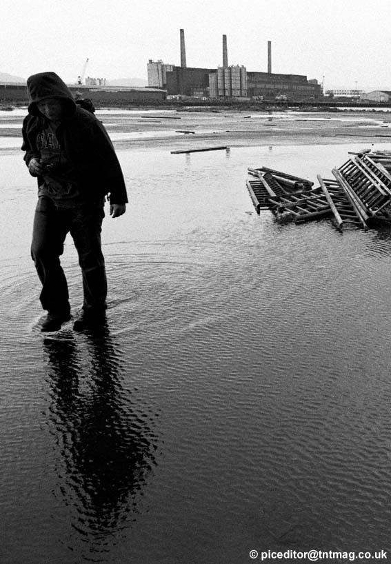 photo "Titanic Slipway" tags: black&white, landscape, 