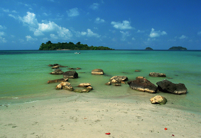 photo "Islands on sea" tags: travel, landscape, Asia, water