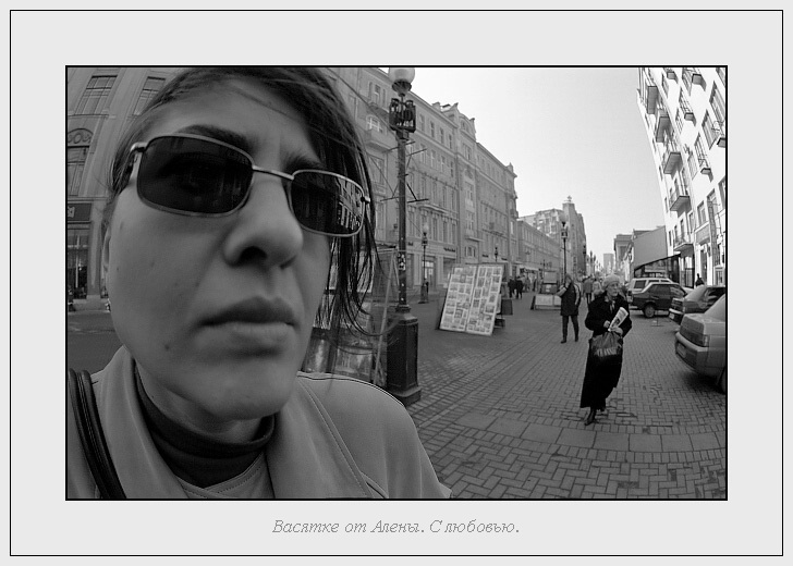 photo "Street portrait" tags: architecture, portrait, landscape, woman