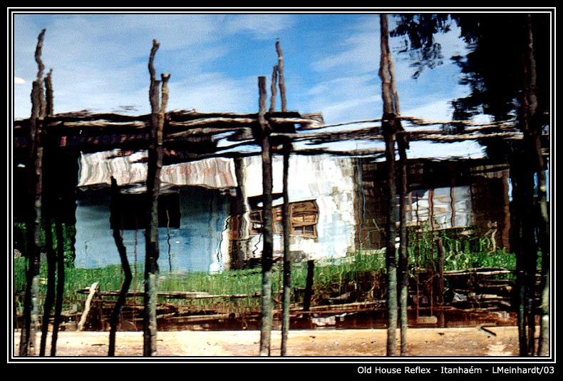 photo "Old House Reflex" tags: abstract, travel, South America