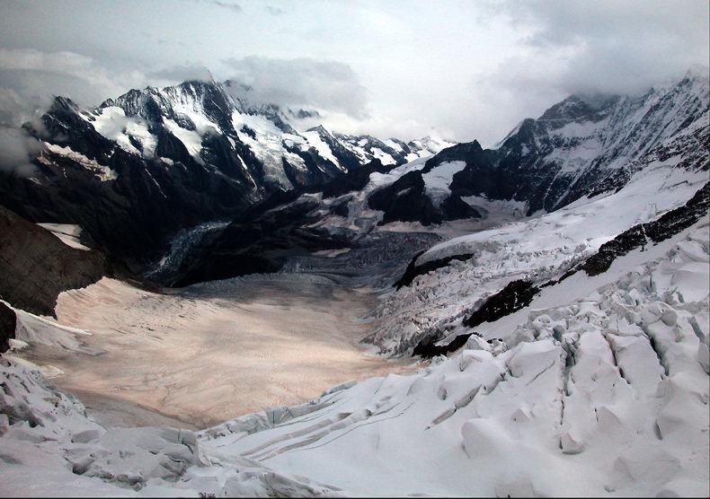 фото "Ледник Eiger. Альпы" метки: разное, 