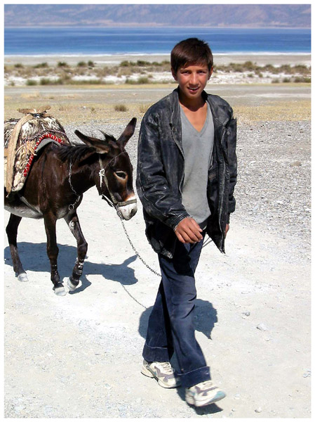 photo "As the young man offered to sweep on a donkey" tags: travel, genre, Europe