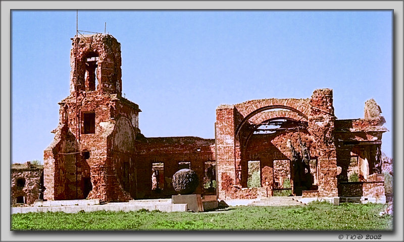 photo "Church. Ruins of World War II" tags: architecture, travel, landscape, Europe