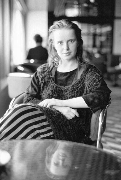 фото "Waiting for a cup of coffee" метки: портрет, черно-белые, женщина