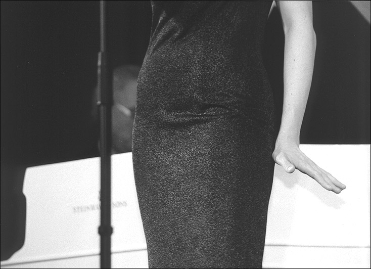 photo "Gesture" tags: black&white, 