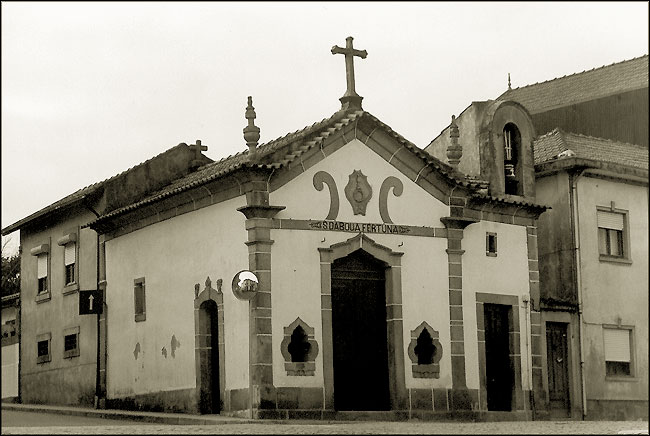 photo "Just a church" tags: architecture, travel, landscape, Europe