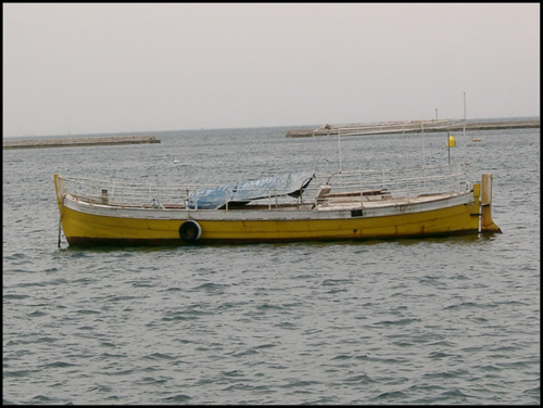 photo "Old yellow boat" tags: landscape, travel, Europe, water