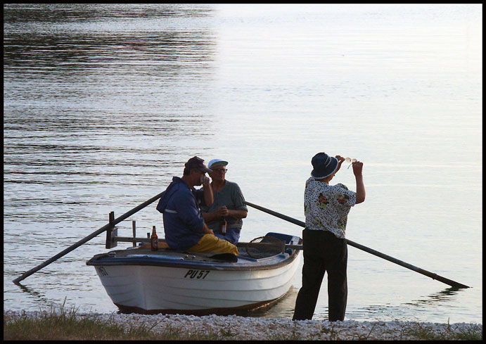 photo "FISHERMAN`S REST" tags: landscape, reporting, water