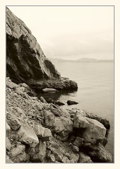 photo "Rocks of Nowy Svet" tags: landscape, black&white, mountains