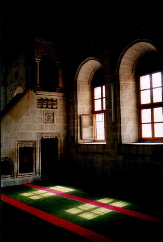 photo "shadow of light..." tags: travel, Europe