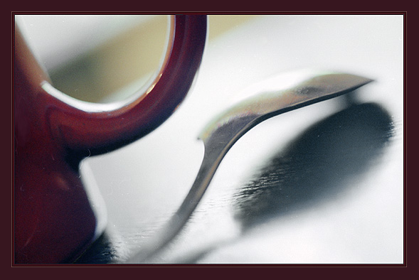 photo "Mug, spoon, table, window..." tags: still life, 